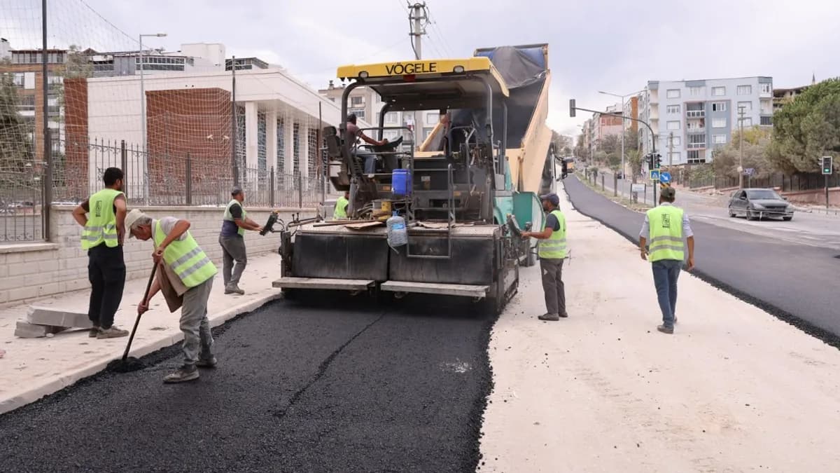 Mustafakemalpaşa'da altyapı ve üstyapı yenileniyor